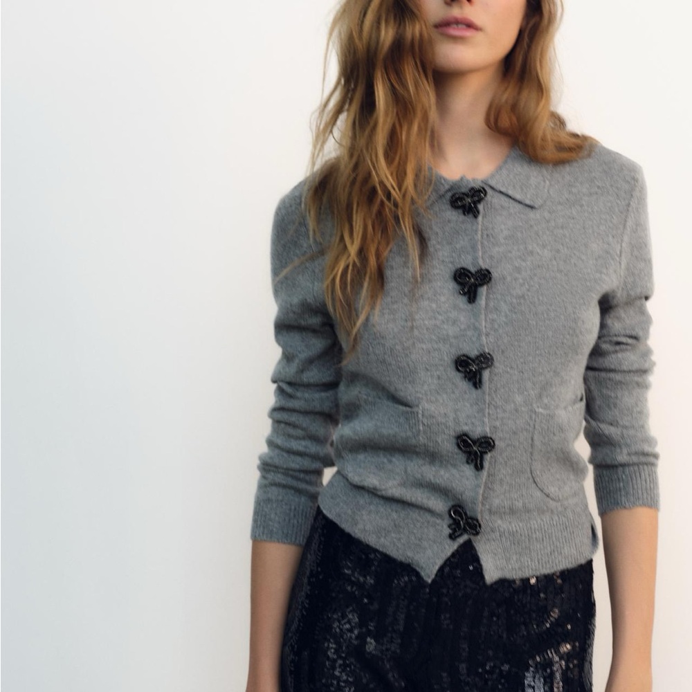 Zara Bow shaped Button Knit Cardigan